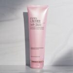 Soft Clean Moisture Rich Foaming Cleanser - Image 2