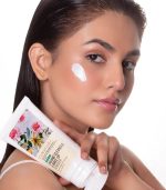 Conatural-Cleaanser-Makeup-Remover